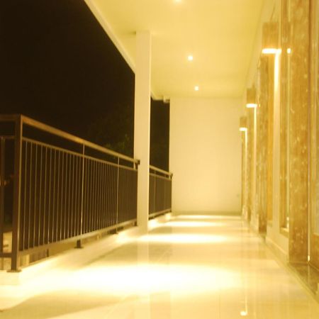 Hotel Sugiras Living Denpasar Pokój zdjęcie