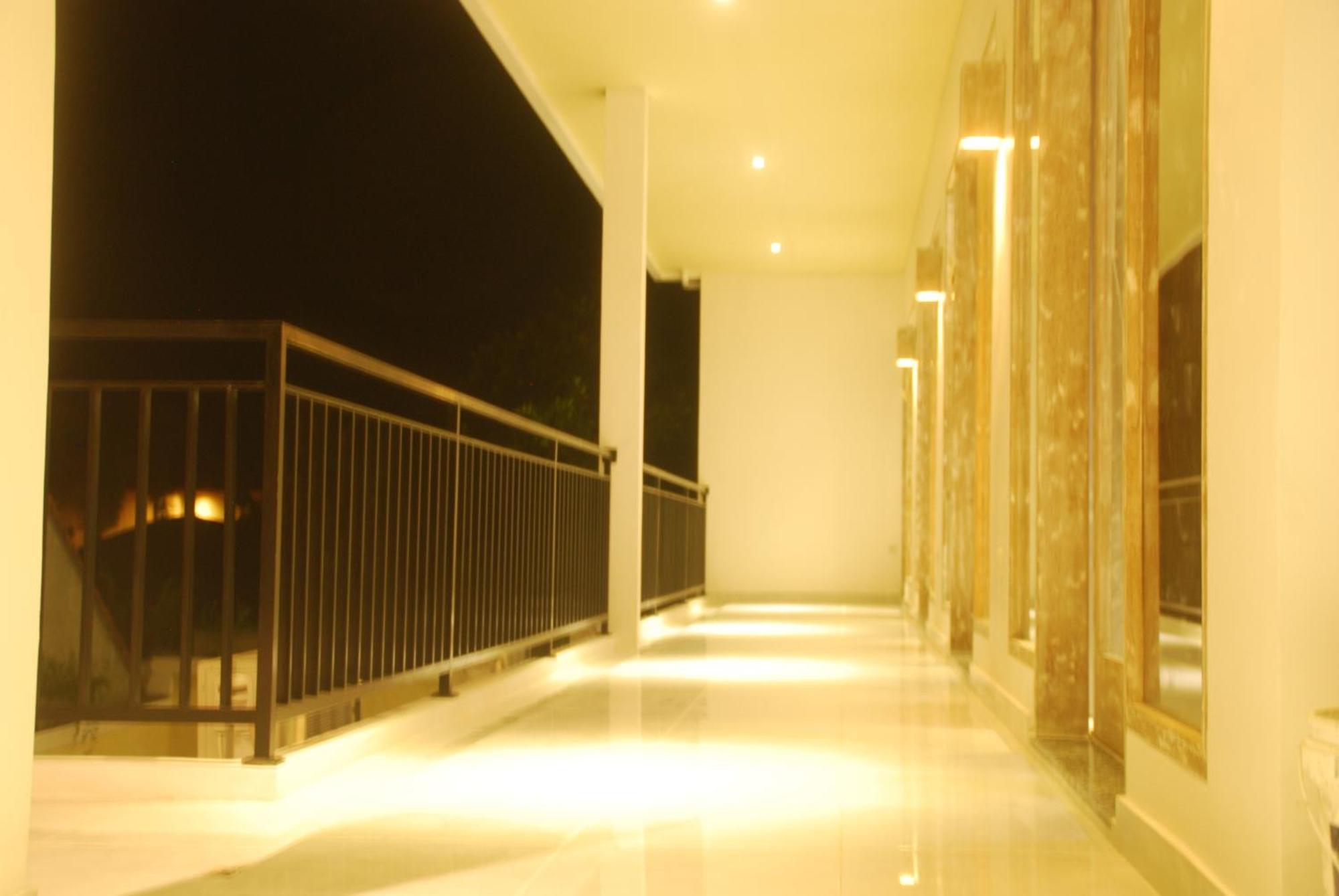 Hotel Sugiras Living Denpasar Pokój zdjęcie